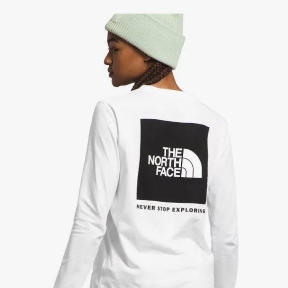THE NORTH FACE Women's Long Sleeve Box NSE T-Shirt - Picture 1 of 12